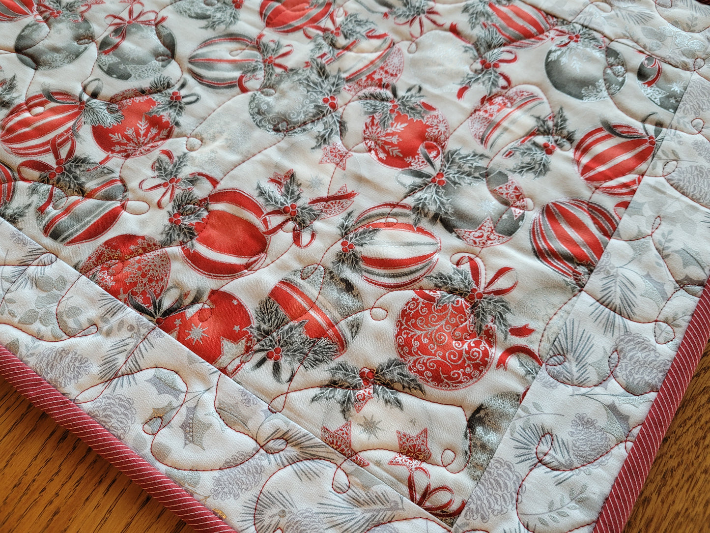 Poinsettia Table Runner