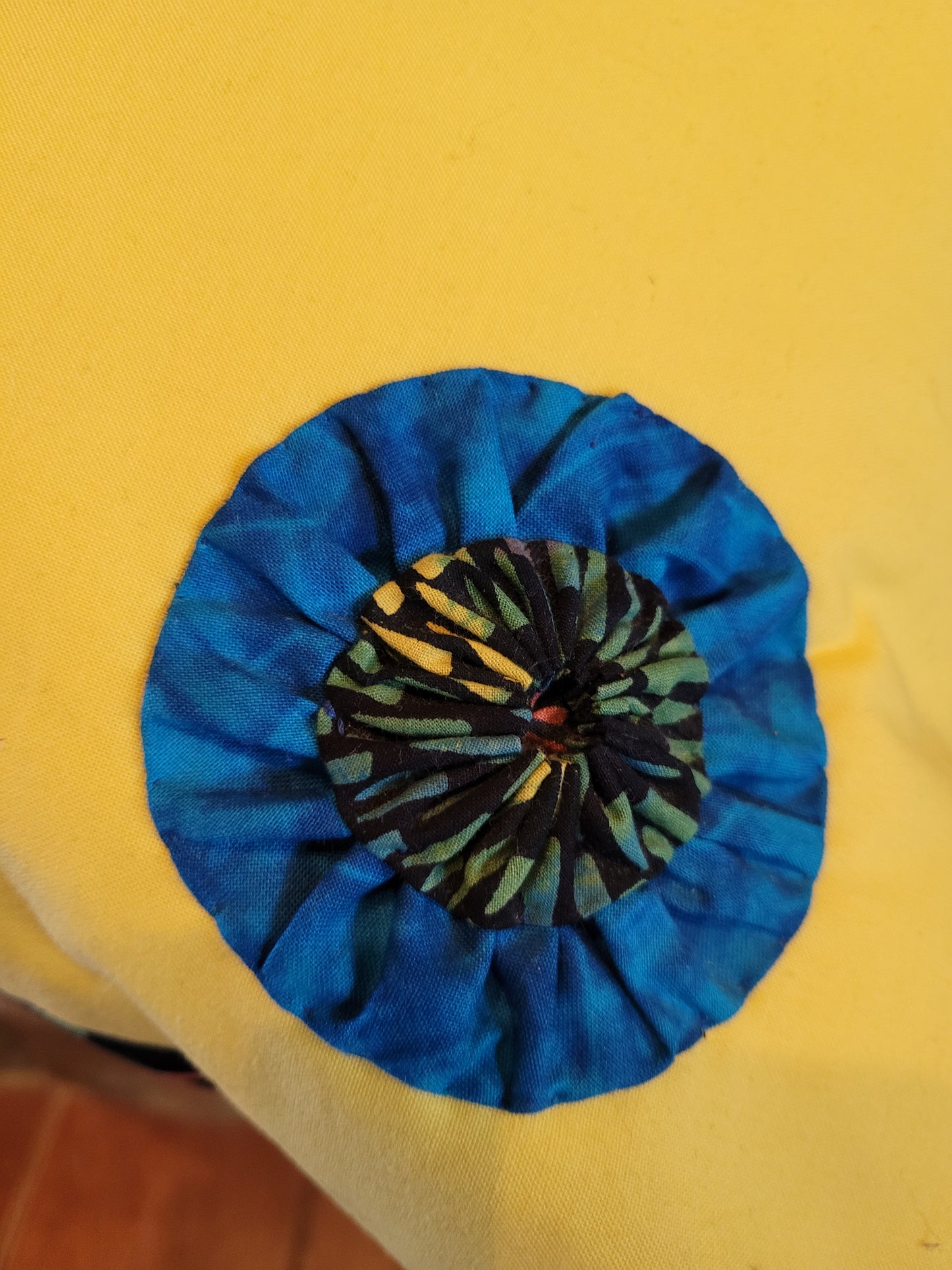 Multicolor Reading Pocket Pillow