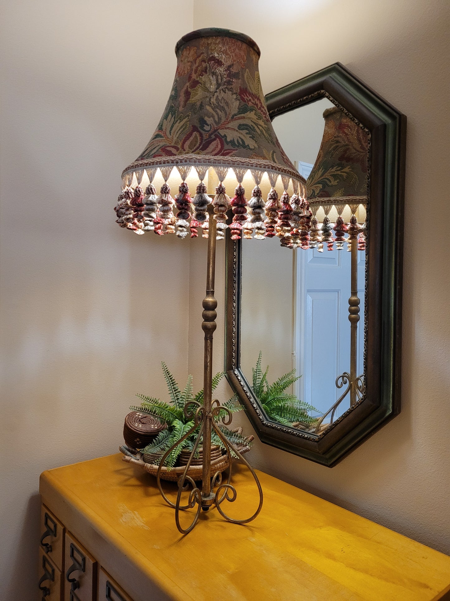 Vintage Console Lamp