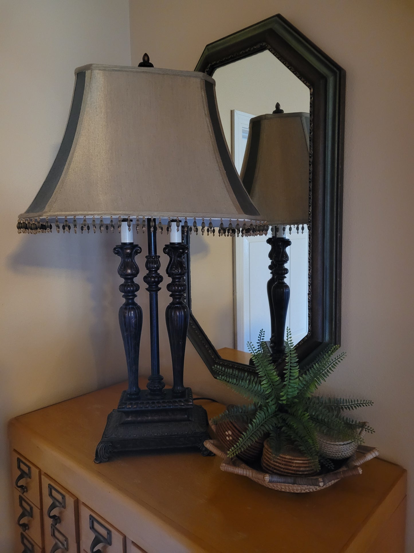 Pillar Lamp wih Spindled Base