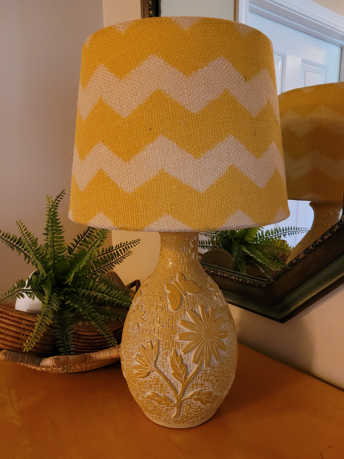 Vintage Daisy Lamp