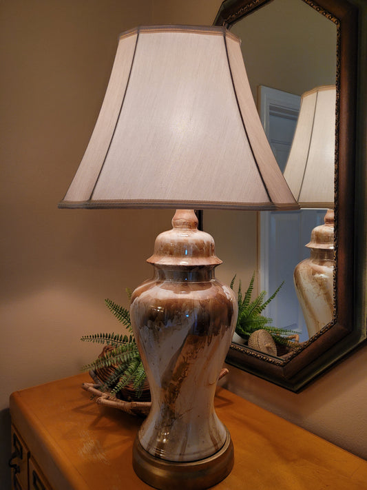 Vintage Lamp with Marbled Finish