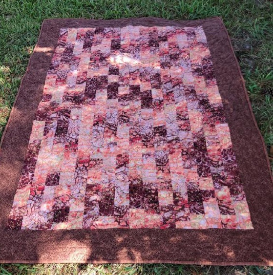 Metallic Detail Quilted Throw Blanket