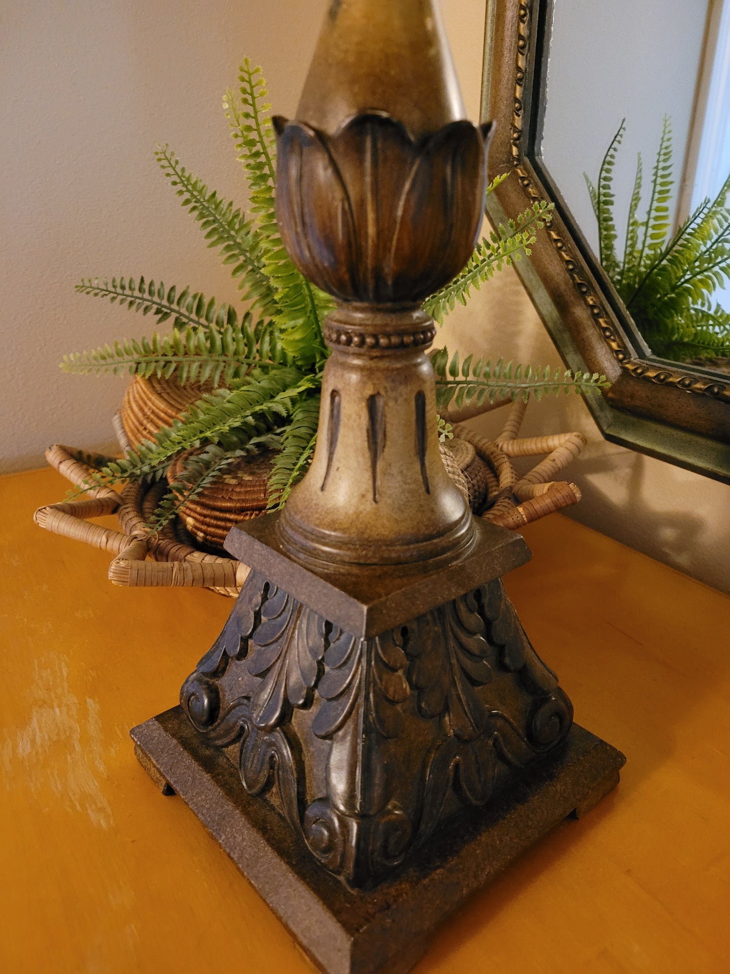 Vintage console lamp with fringed shade