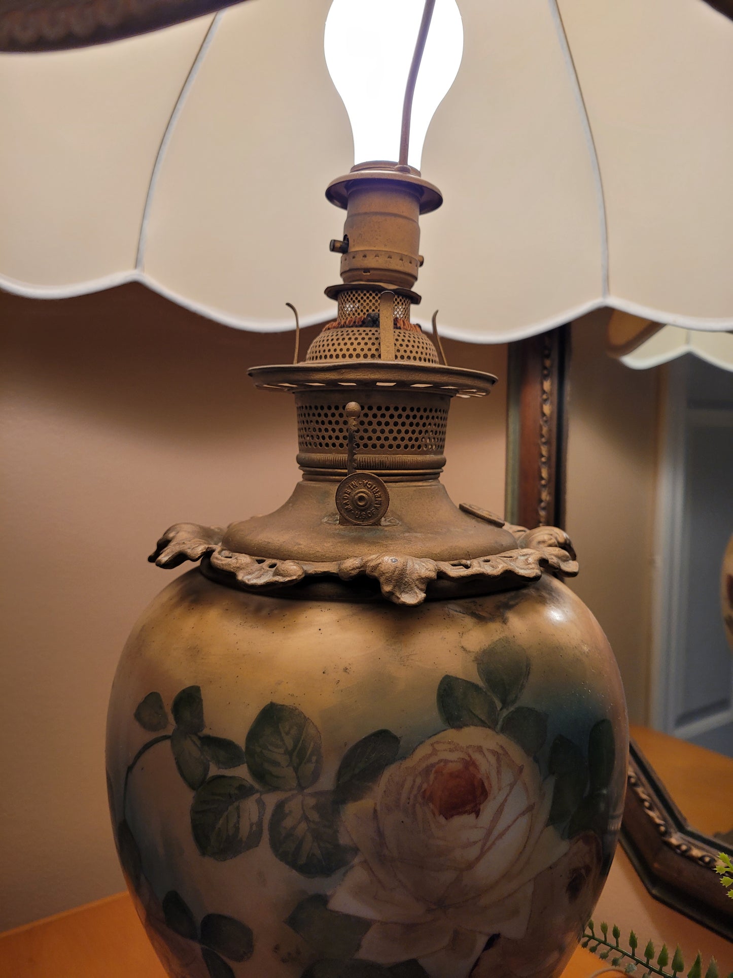 Victorian Kerosene Lamp (Converted for Electricity)