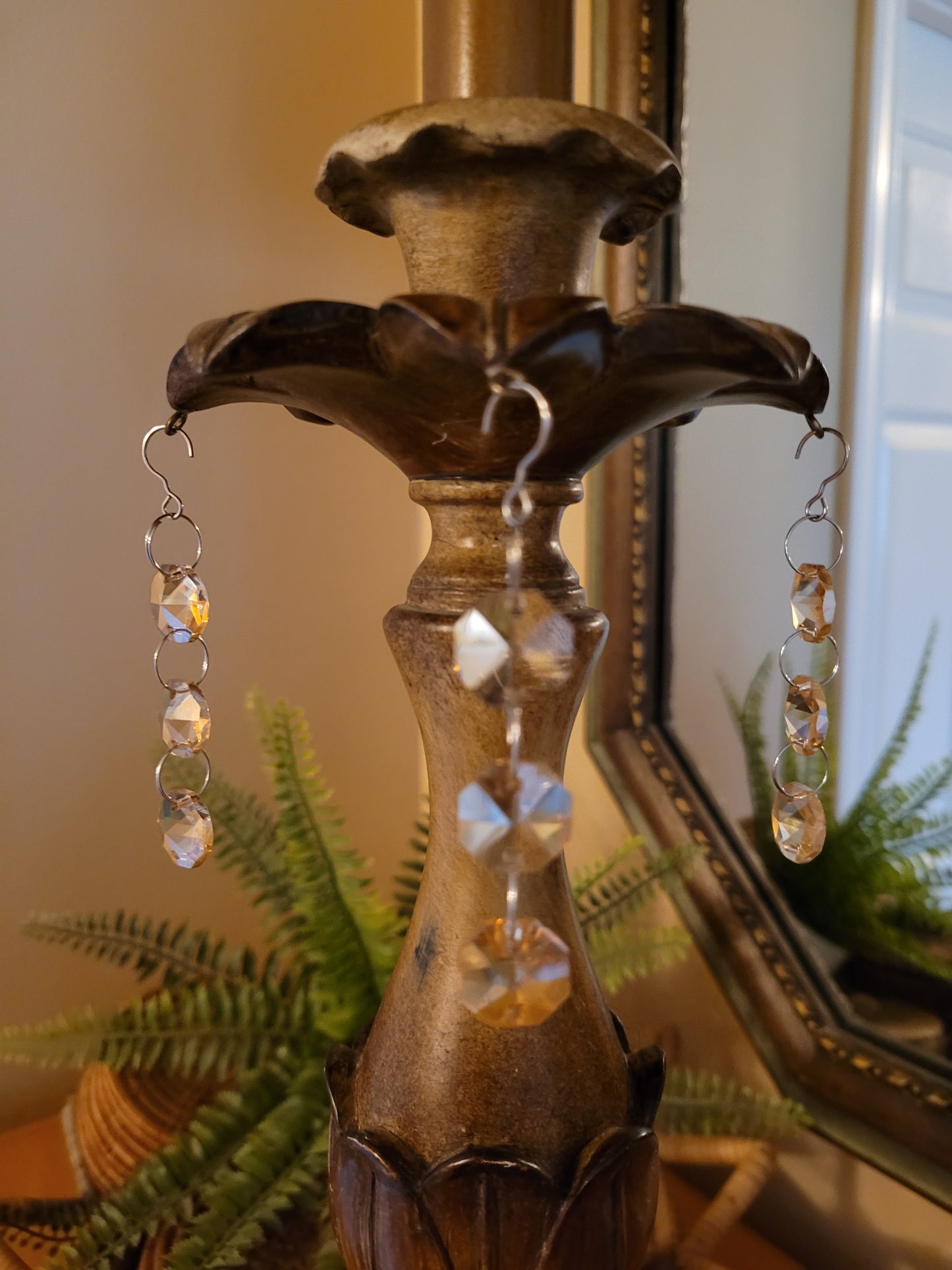 Vintage console lamp with fringed shade