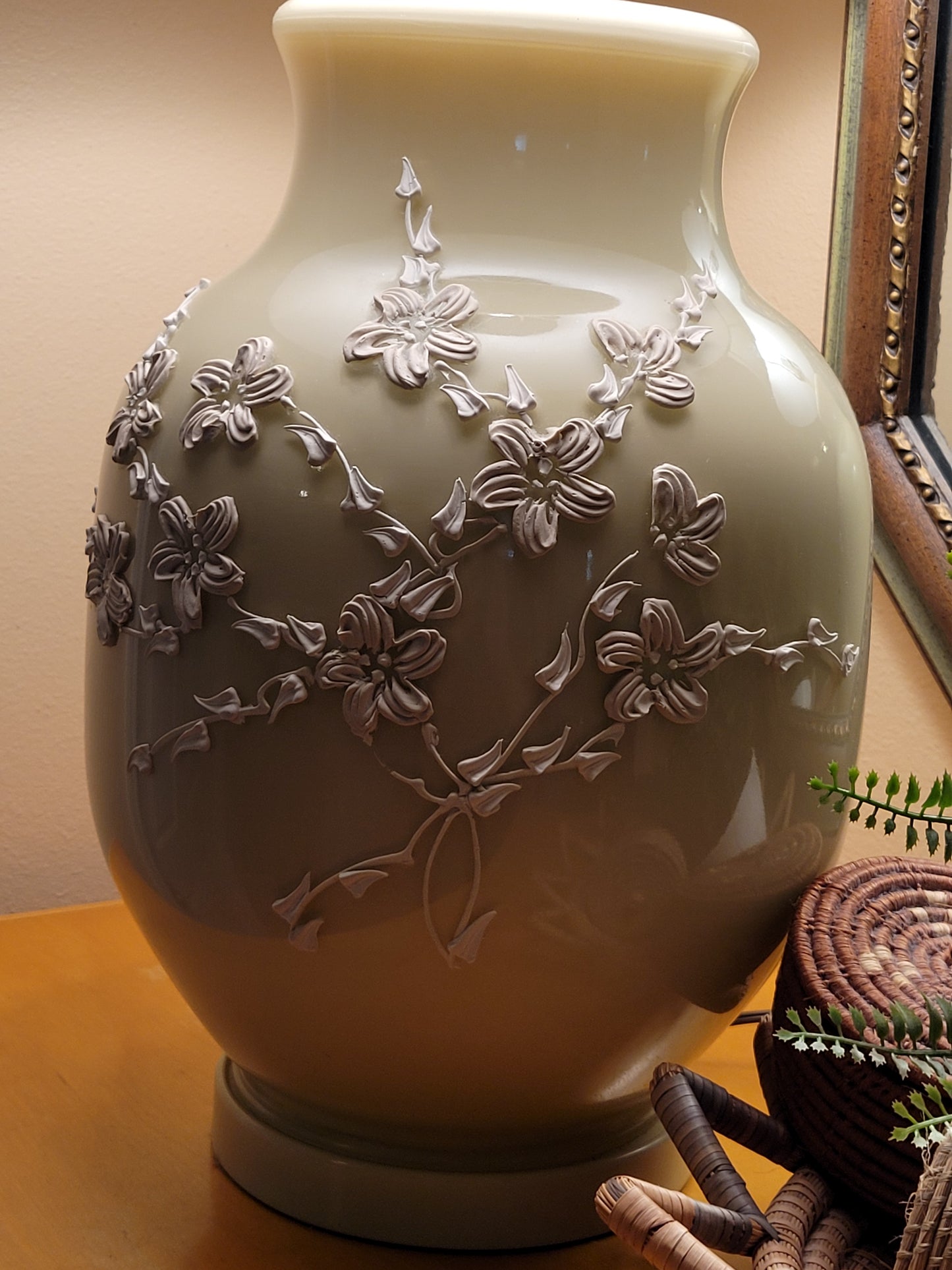 Vintage Chinoiserie Lamp