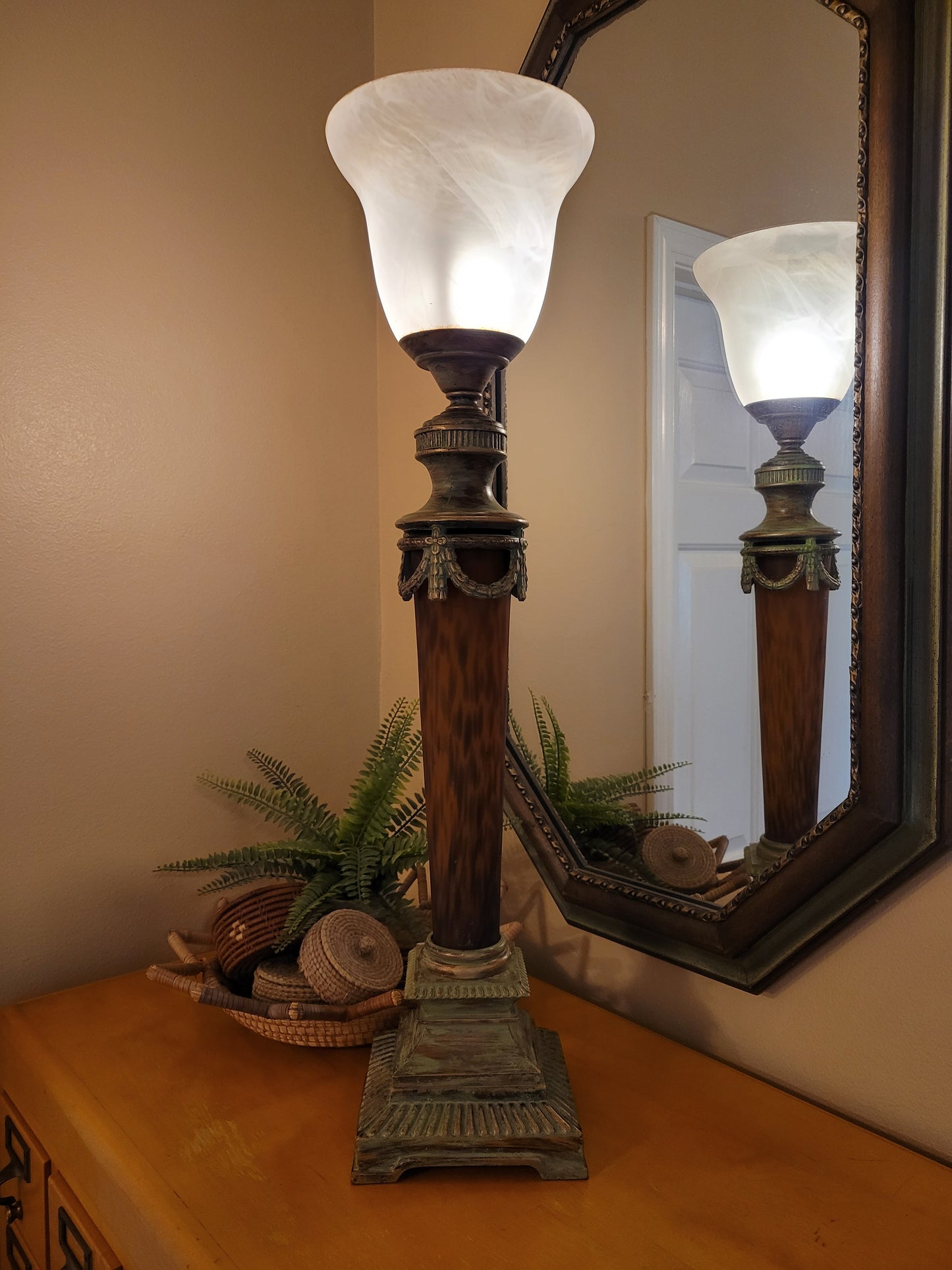Vintage Torche' Console Lamp