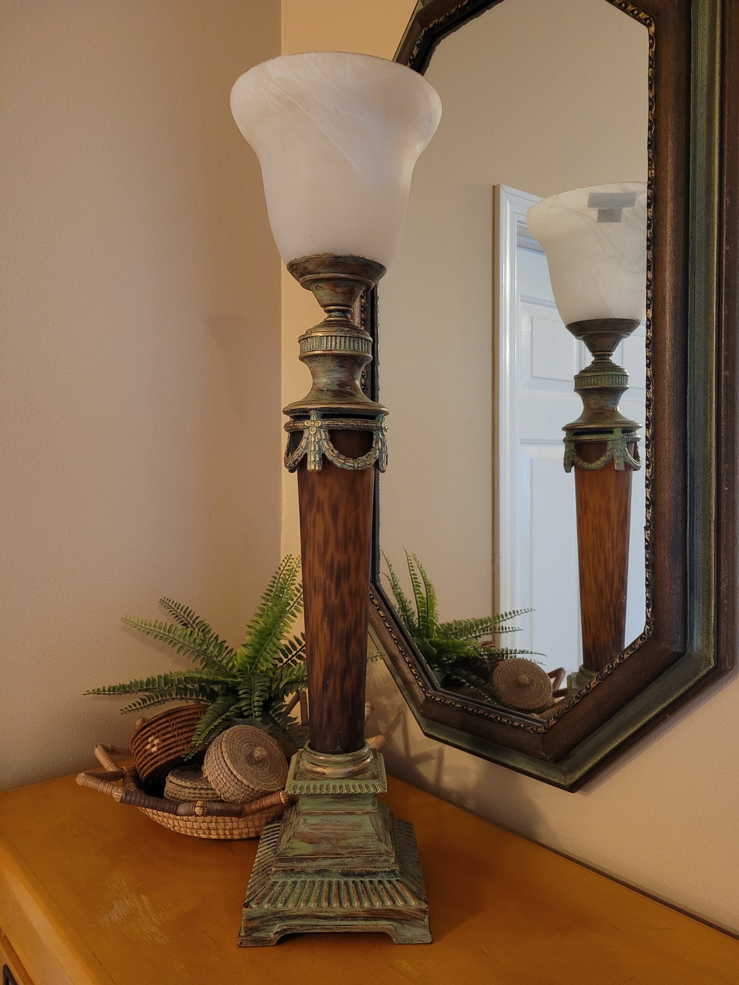 Vintage Torche' Console Lamp