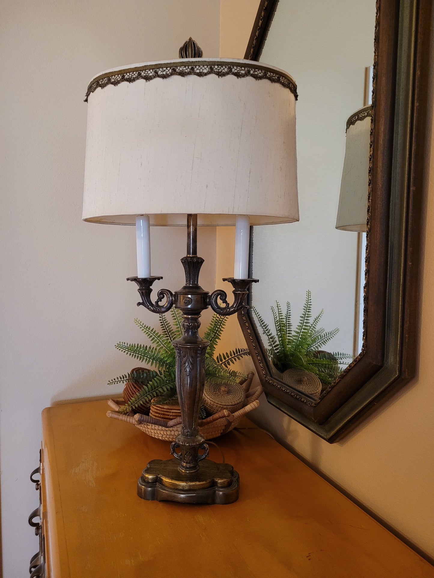 Vintage Brass Bouillette Lamp