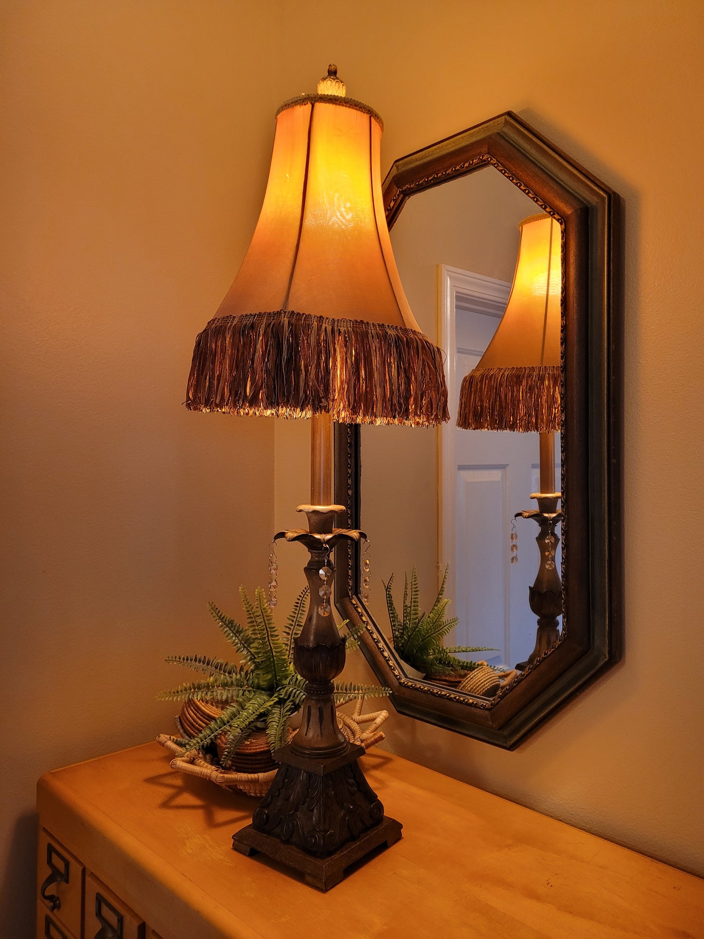 Vintage console lamp with fringed shade
