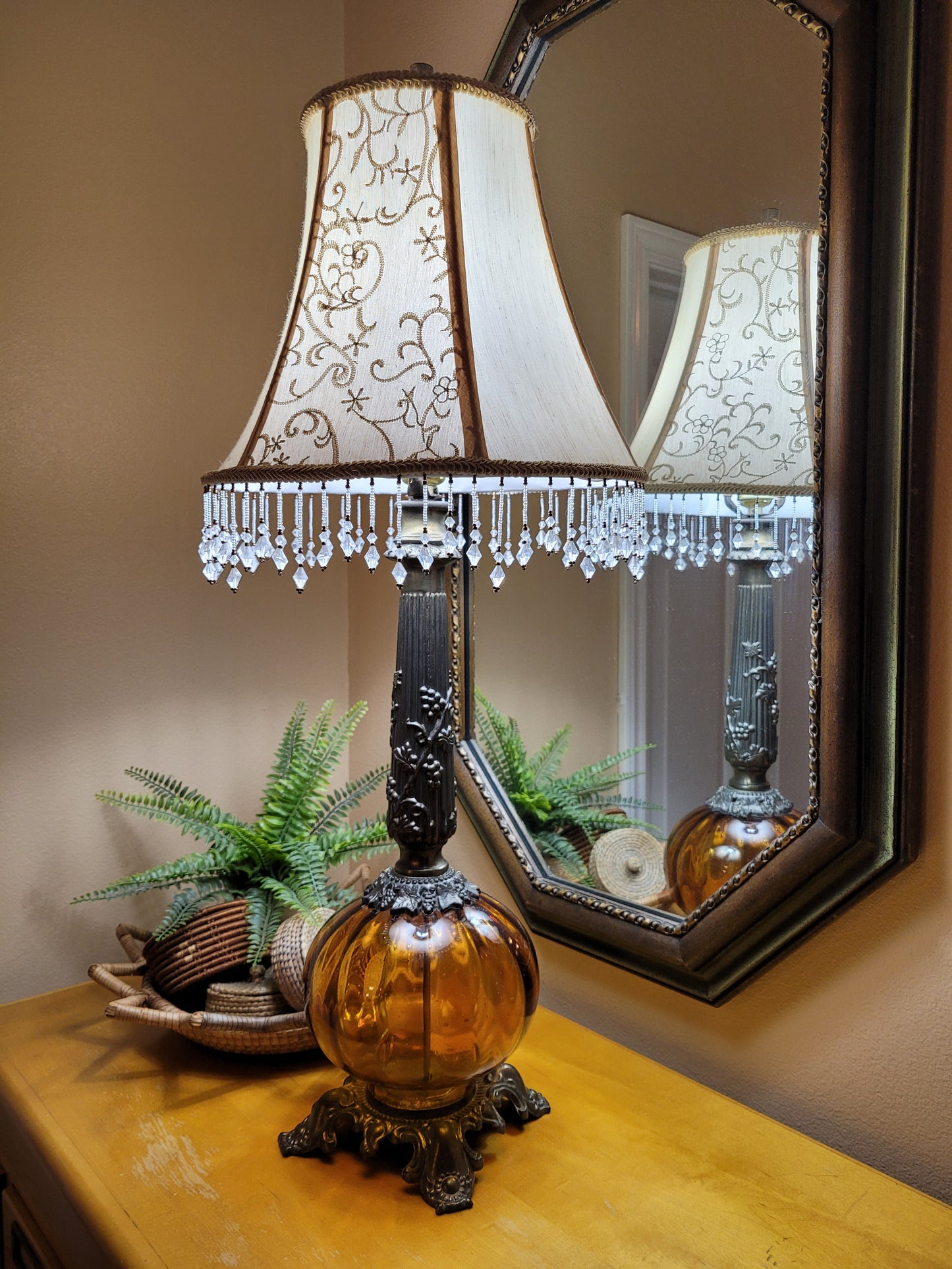 Vintage Hollywood Regency Lamp