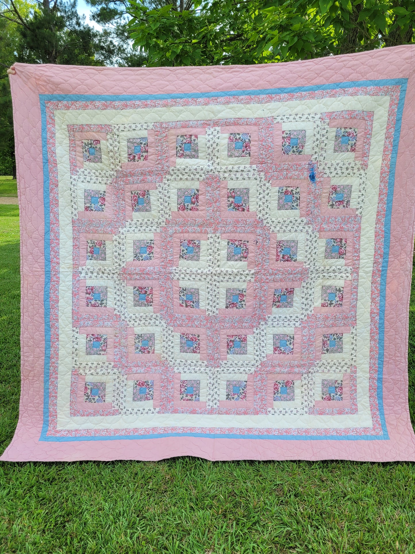 Vintage Hand-Quilted Log Cabin Quilt