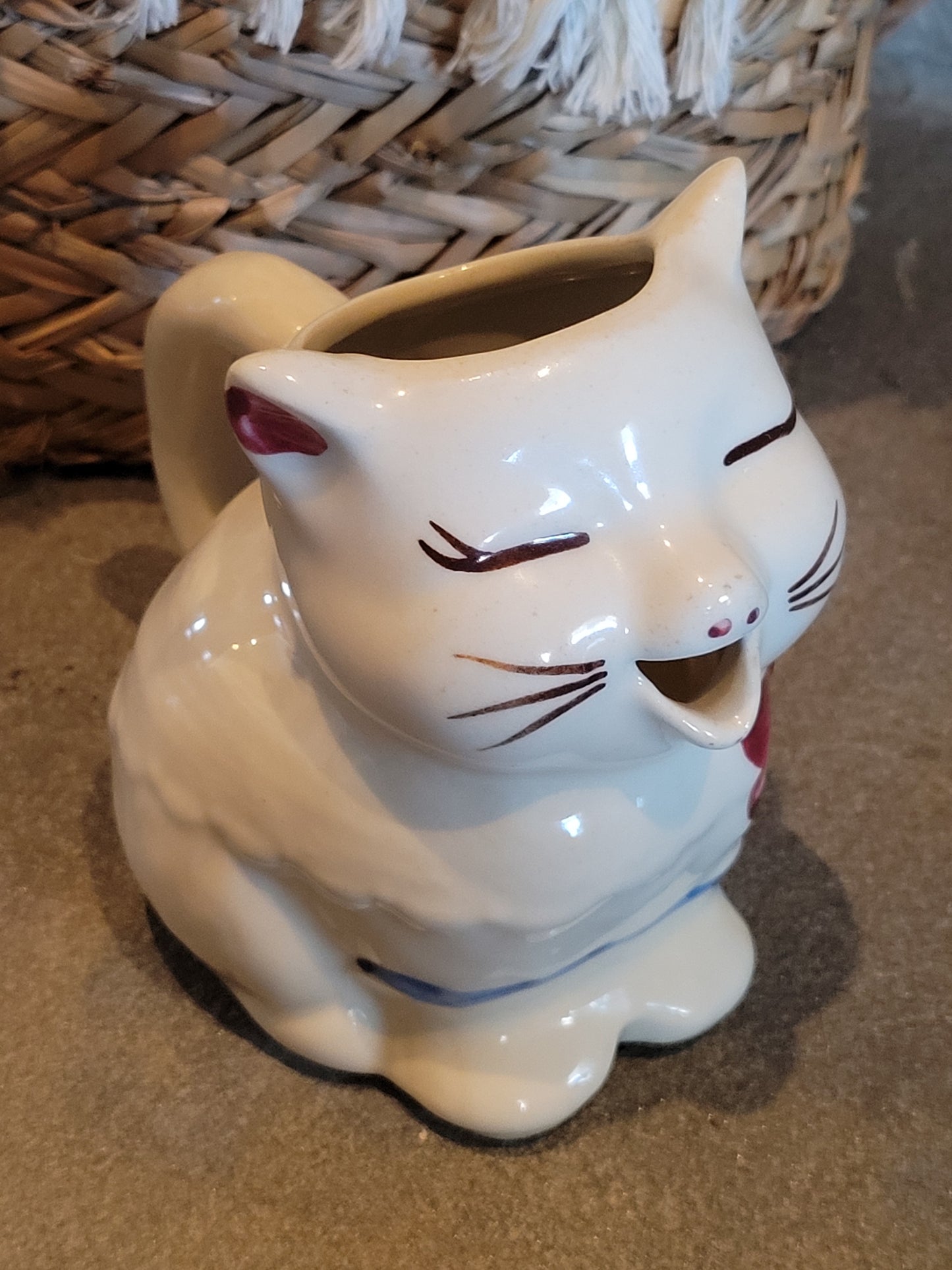 Vintage Shawnee "Puss n Boots" Creamer
