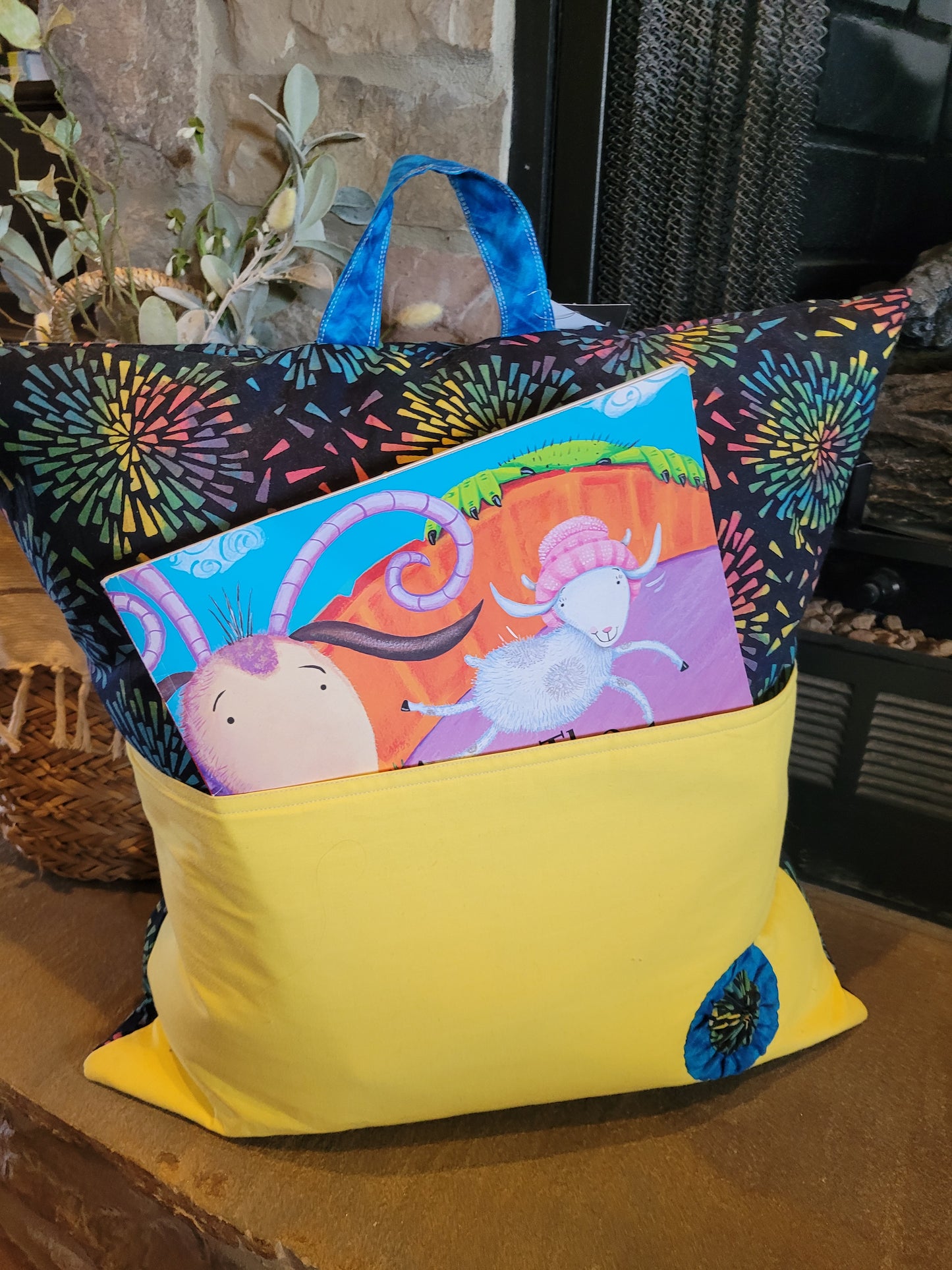 Multicolor Reading Pocket Pillow