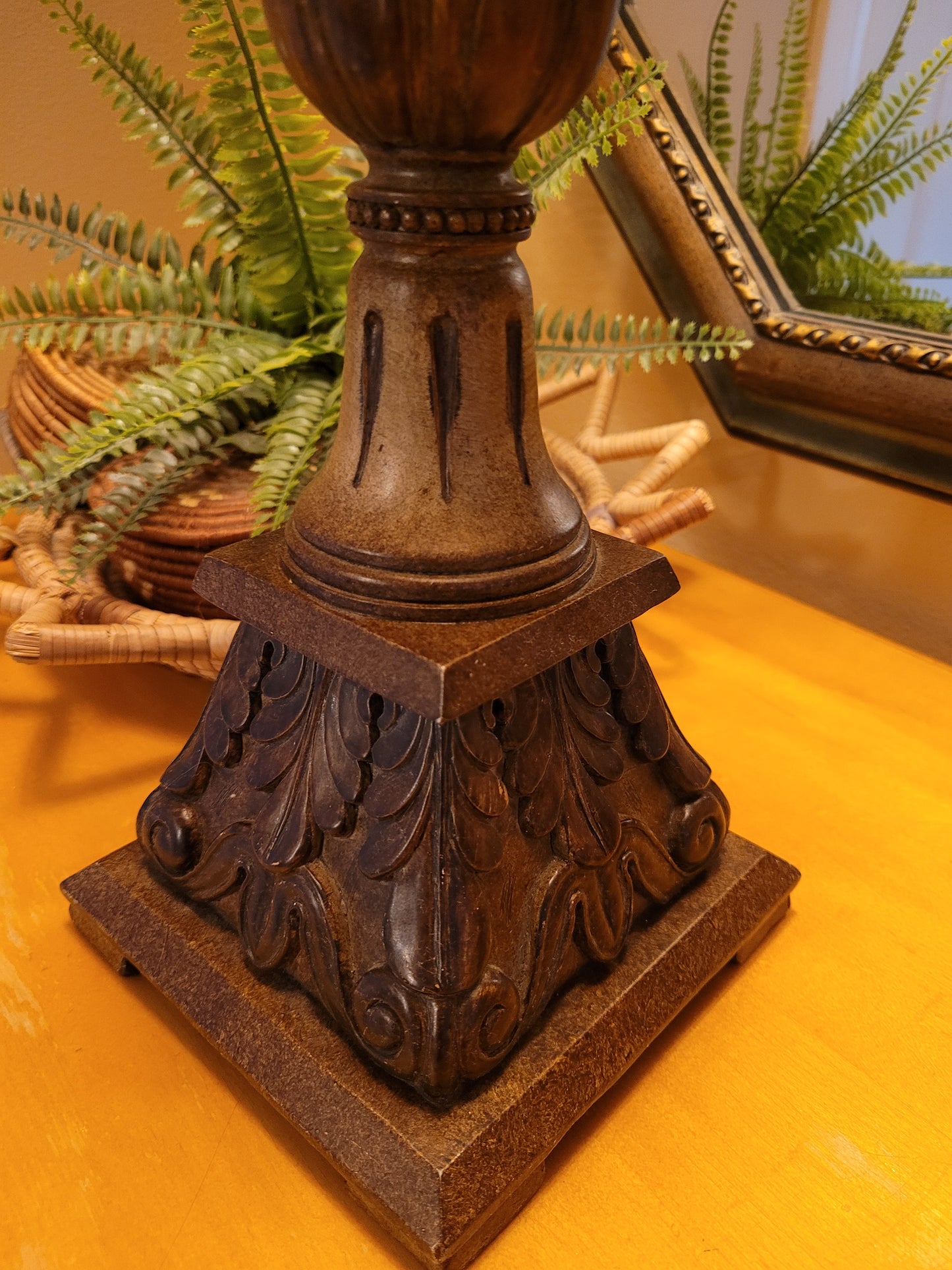 Vintage console lamp with fringed shade