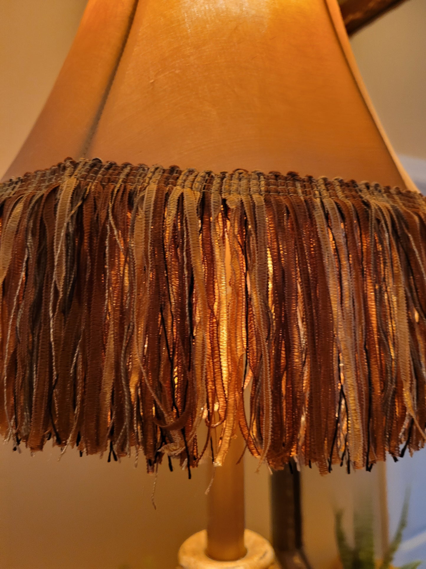 Vintage console lamp with fringed shade