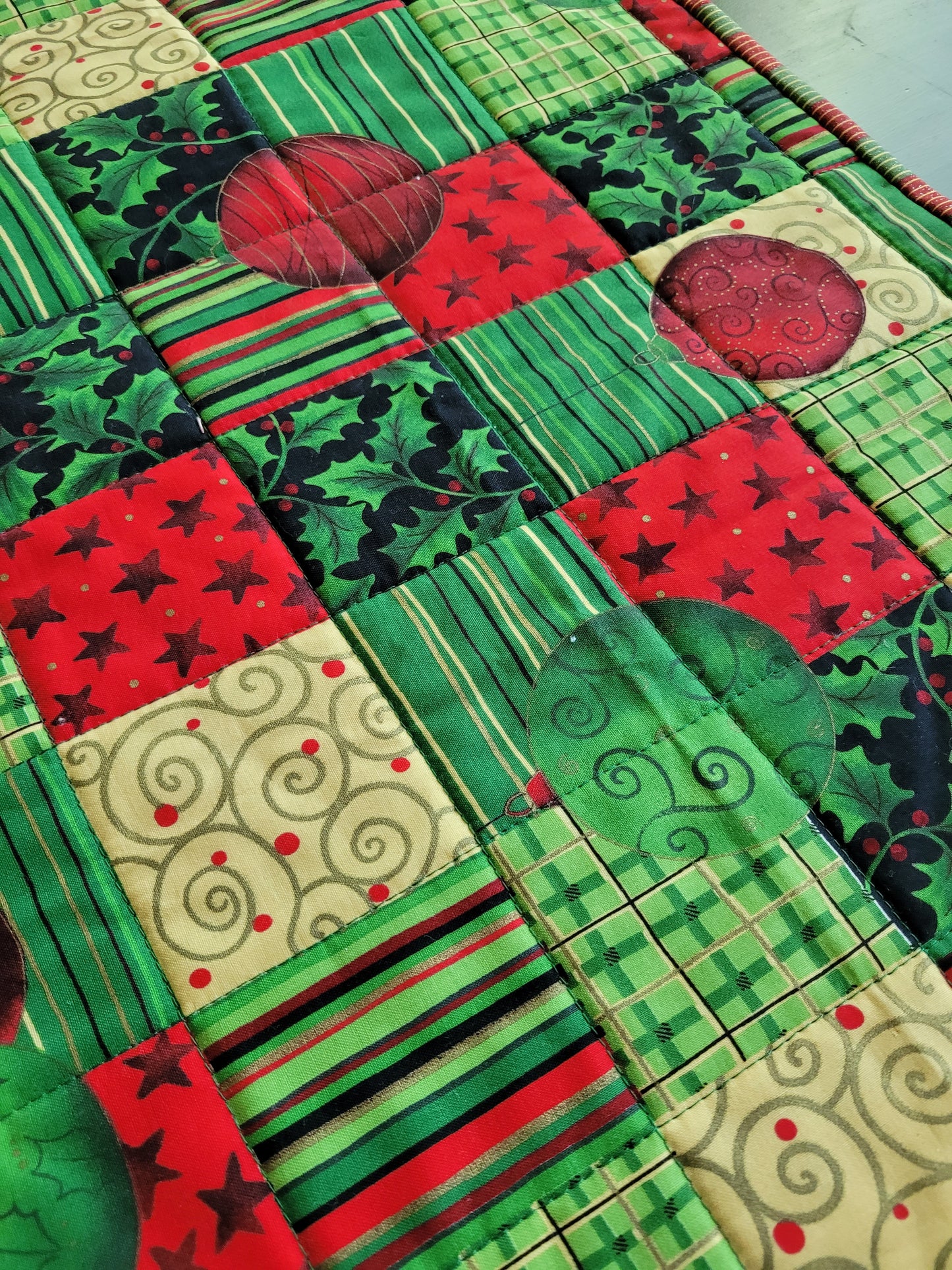 Classic Christmas Patchwork Runner