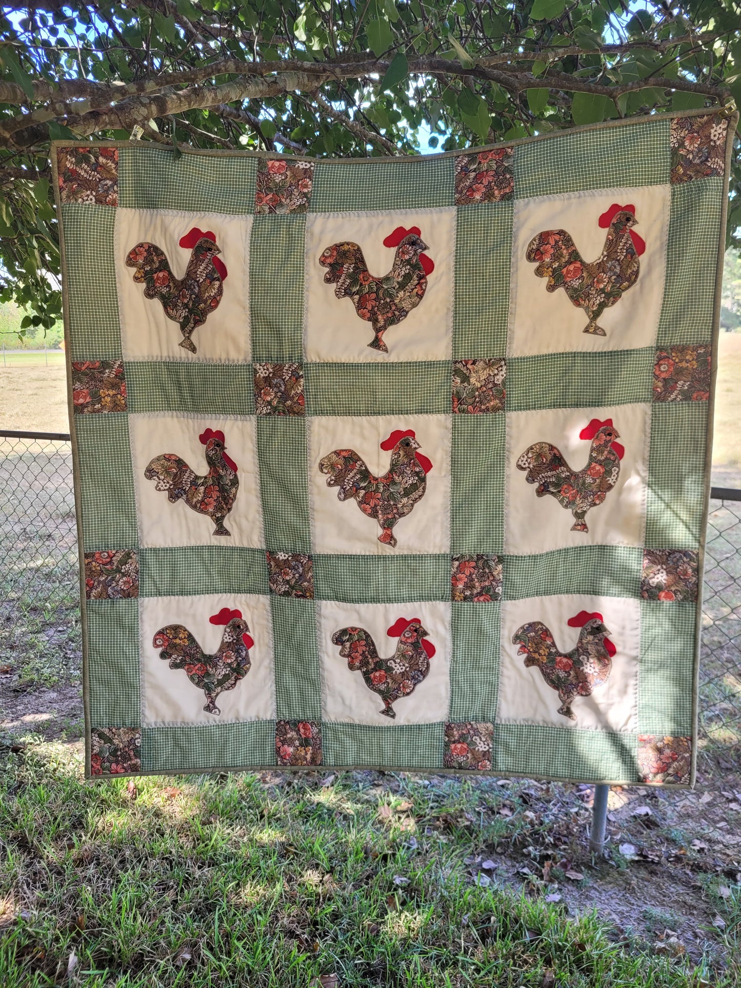 Vintage Style Chicken Quilt