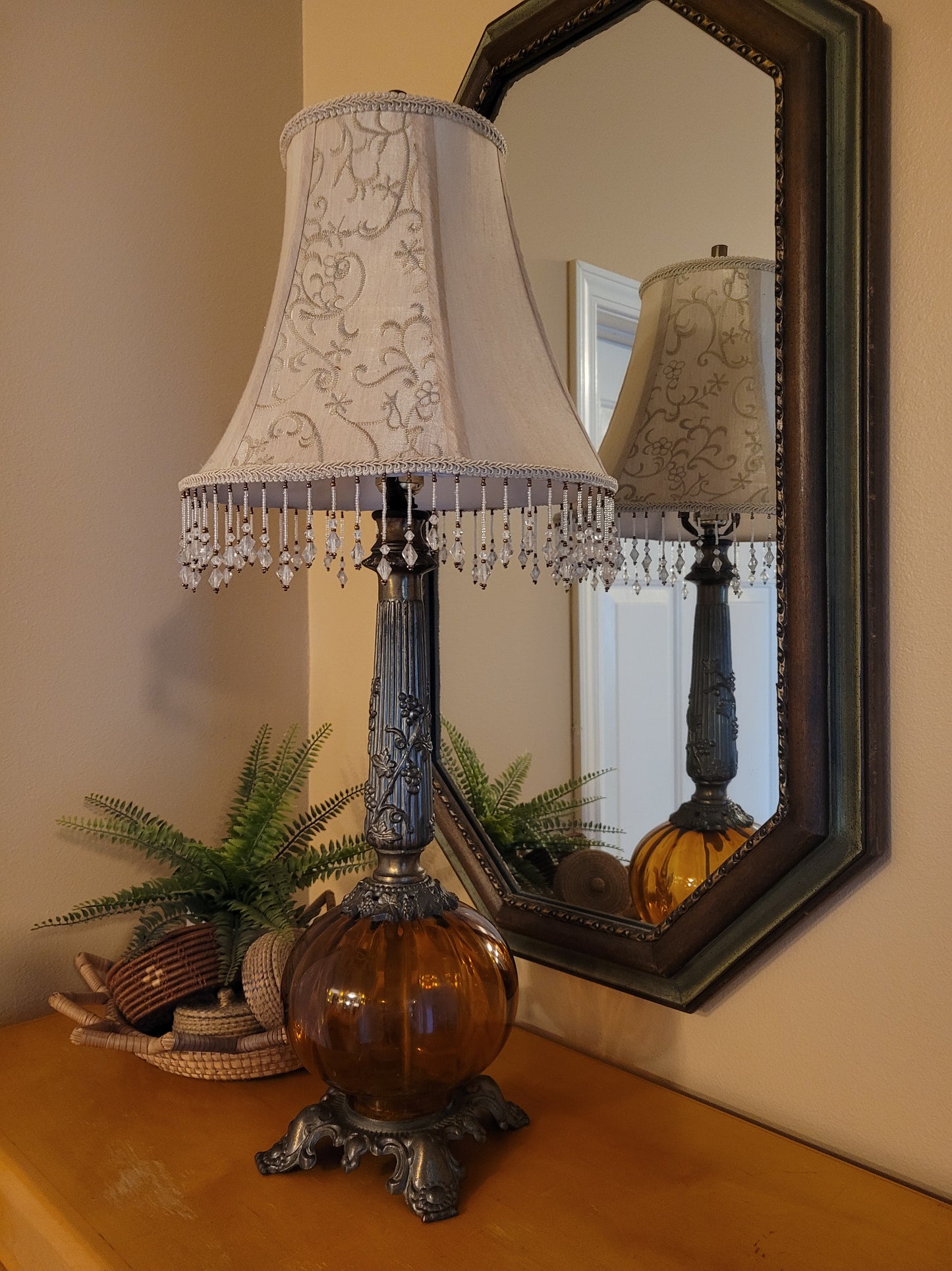 Vintage Hollywood Regency Lamp