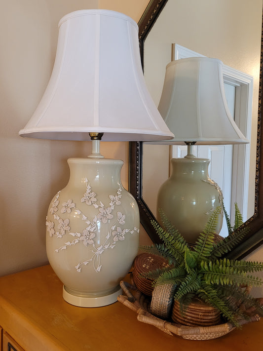 Vintage Chinoiserie Lamp