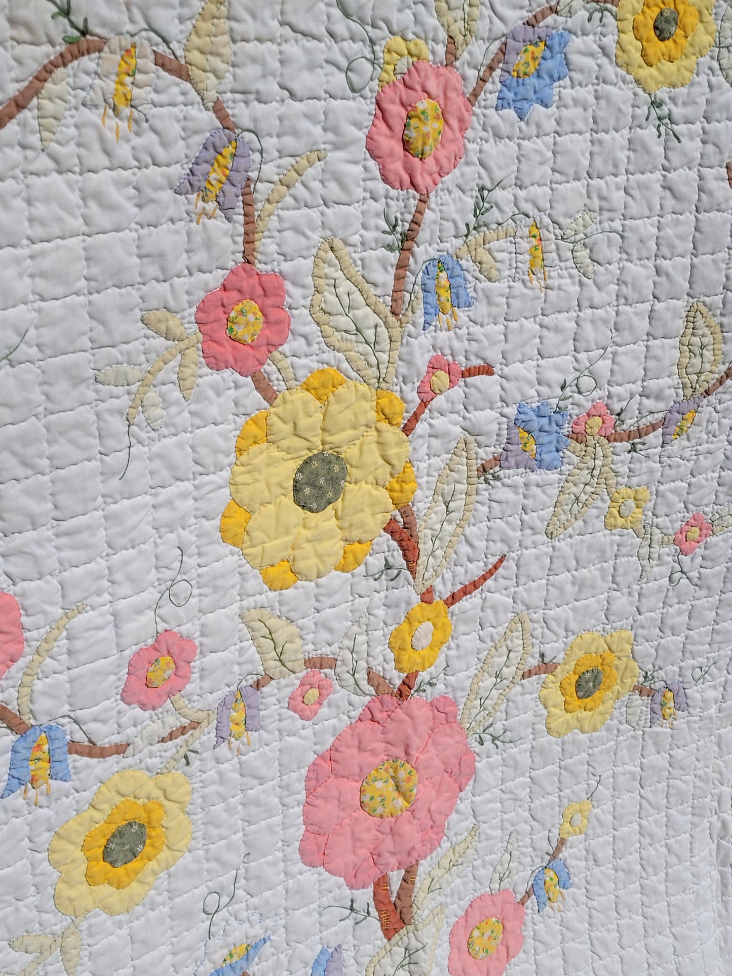 Vintage Floral Applique Quilt