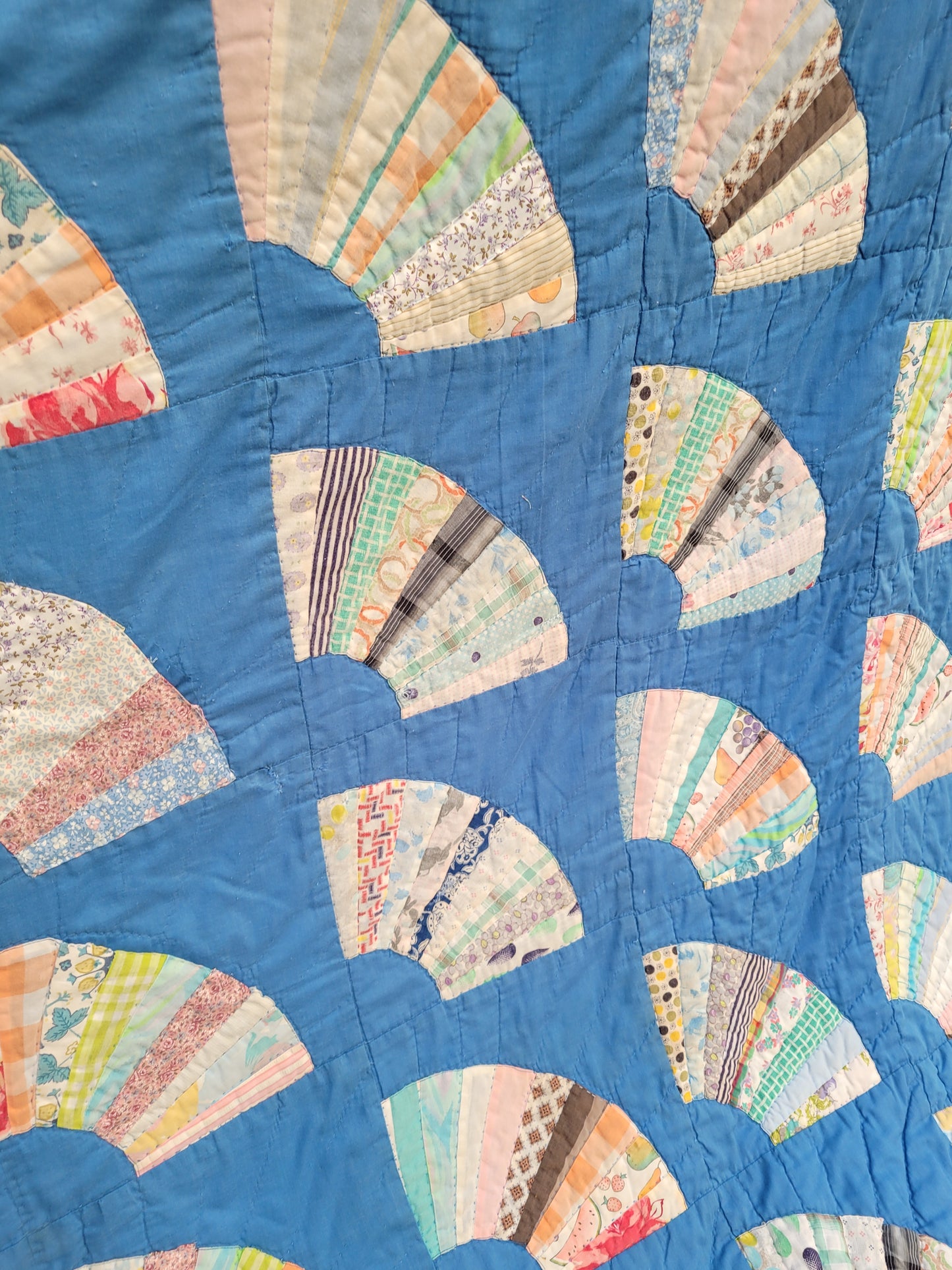 Vintage Hand-Quilted Fan Quilt