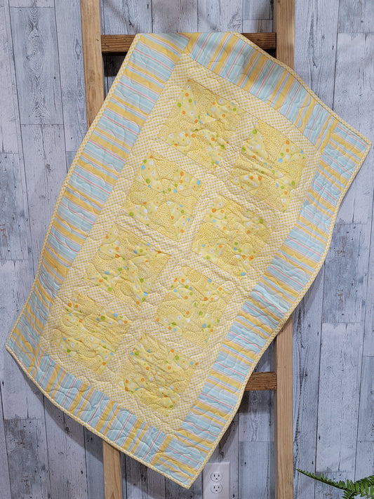 Sunny Pinwheels Baby Quilt
